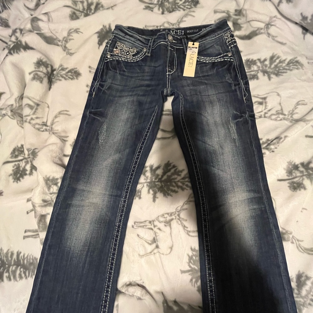 Grace in La size 27 bootcut jeans